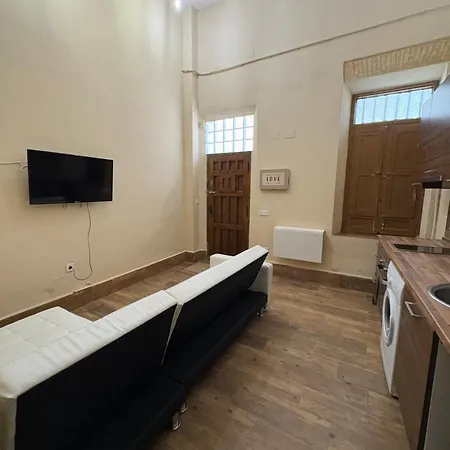 Magallanes 8 - Loft B - Triana - * Sevilla